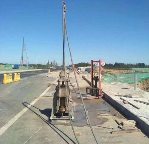琼中公路高聚物注浆加固