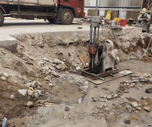 琼中公路下沉压浆